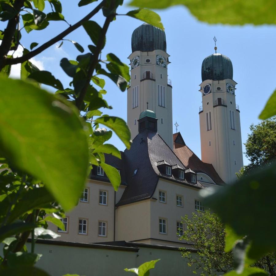Gaestehaus Schweiklberg Vilshofen an der Donau Exteriör bild